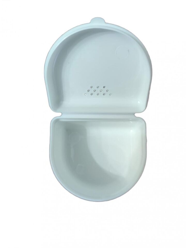 Protez Diş Saklama Kabı Şık Tasarımlı Fonksiyonel Ürün