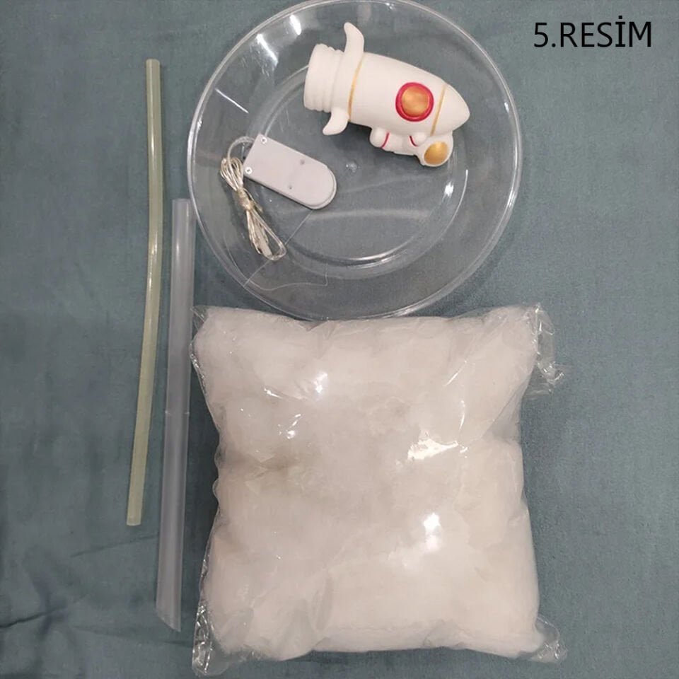 Kendin Yap Uçan Astronot Tasarımlı Gece Lambası Şık Tasarımlı Fonksiyonel Ürün