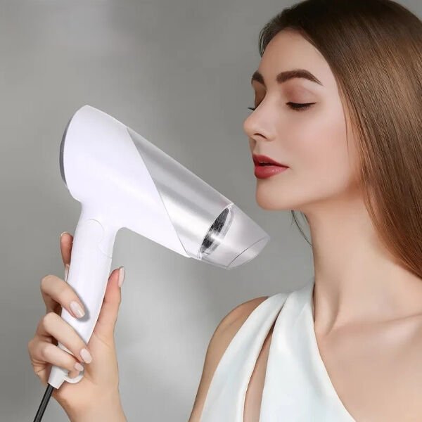 Katlanabilir Başlıklı Saç Kurutma Makinesi Şık Tasarımıyla Benzersiz Kullanım Deneyimi Hayatınızı Kolaylaştıracak Ürünler