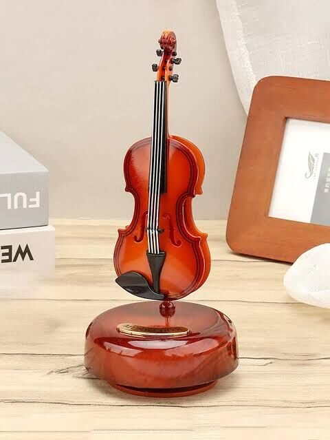 Hareketli Violin Müzik Kutusu Şık Tasarımlı Fonksiyonel Ürün