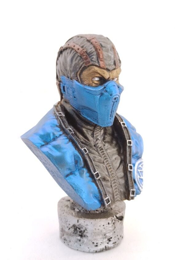 Polyester Sub-Zero Büst Küçük Boy Şık Tasarımlı Fonksiyonel Ürün