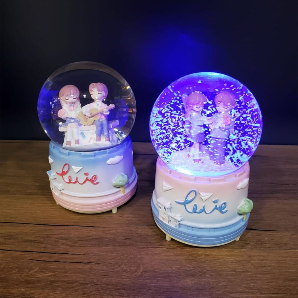 Sevimli Sevgililer Büyük Boy Kar Küresi Şık Tasarımlı Fonksiyonel Ürün