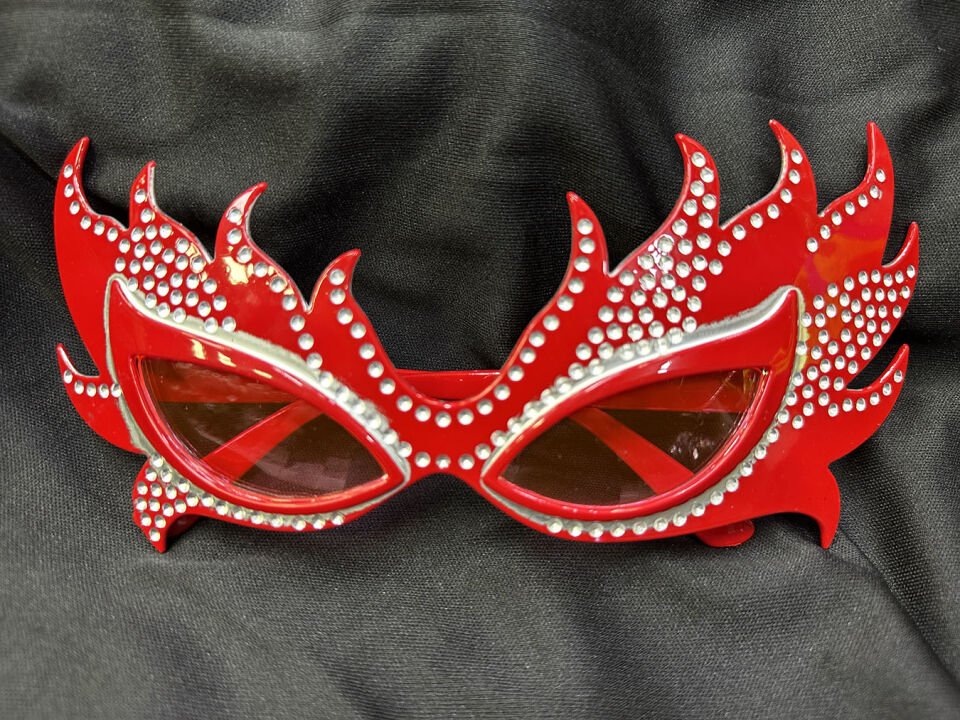 Taşlı Kırmızı Alev Parti Gözlüğü Şık Tasarımlı Fonksiyonel Ürün