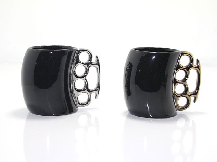 Porselen Muşta Tasarımlı Kupa Bardak Şık Tasarımlı Fonksiyonel Ürün