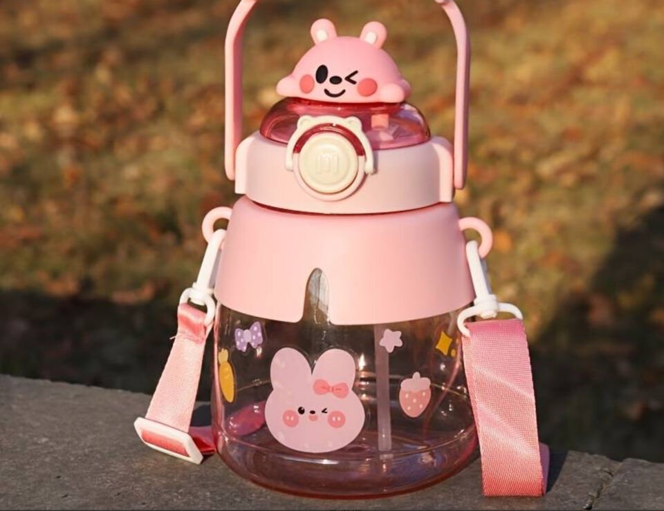 Sevimli Hayvanlar Su Matarası Şık Tasarımlı Fonksiyonel Ürün