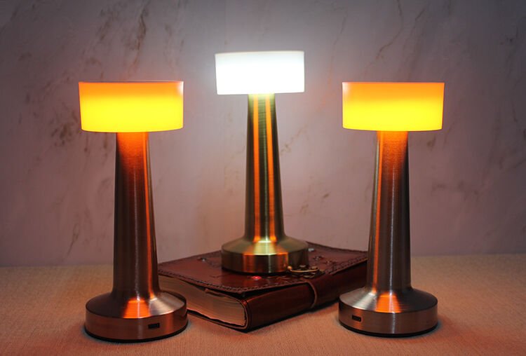 Masaüstü Dokunmatik Ledli Lamba Model 4 Şık Tasarımlı Fonksiyonel Ürün