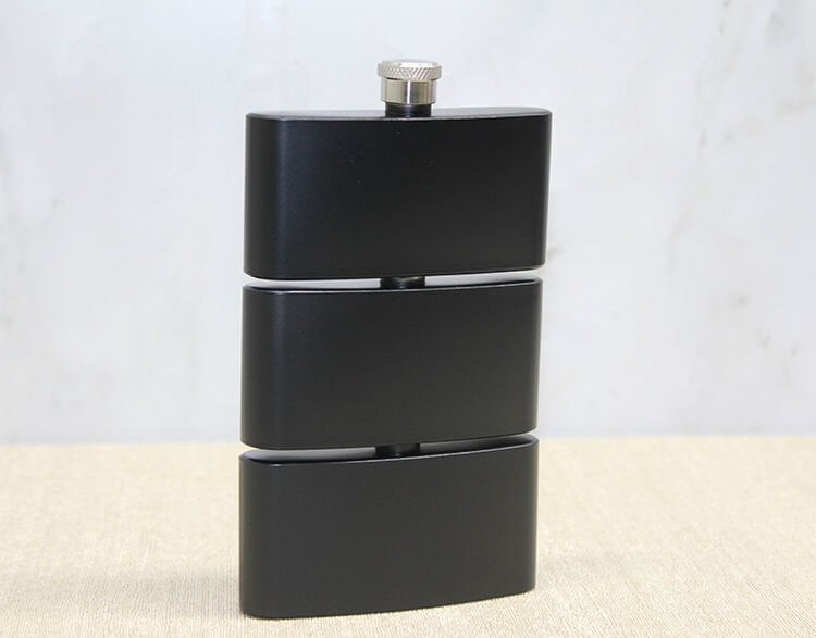 3 Katlı Paslanmaz Çelik Matara Siyah Renk Şık Tasarımlı Fonksiyonel Ürün