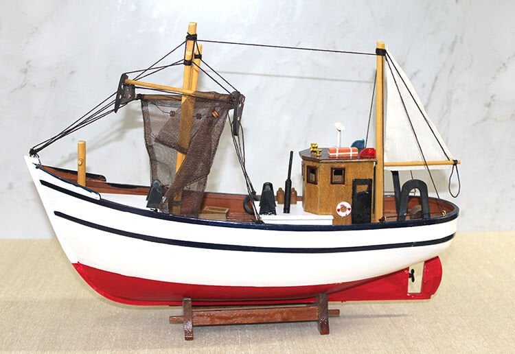 Ahşap Balıkçı Takası Şık Tasarımlı Fonksiyonel Ürün