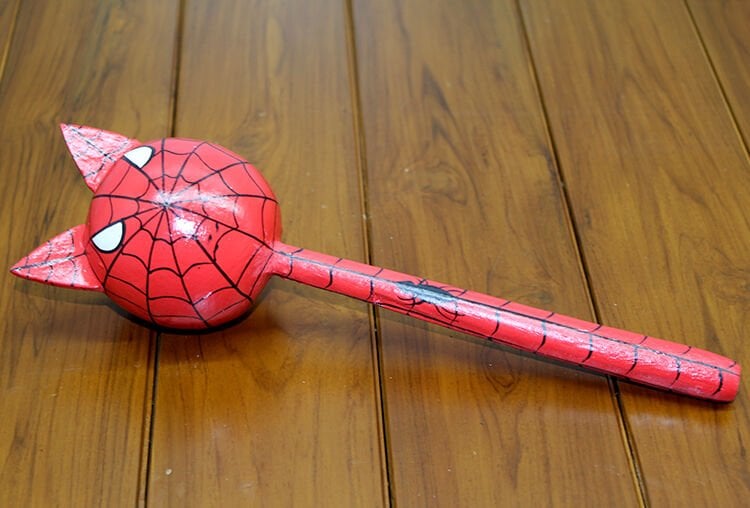 Ahşap Kedili Spiderman Marakas Tekli Şık Tasarımlı Fonksiyonel Ürün