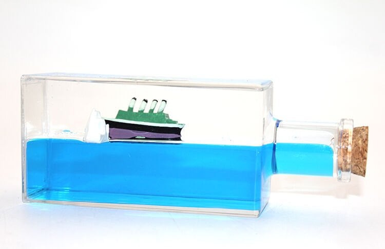 Şişe İçinde Batmayan Gemi Model 1 Şık Tasarımlı Fonksiyonel Ürün