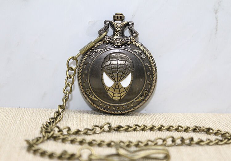 Spiderman Tasarımlı Köstekli Saat Model 2 Şık Tasarımlı Fonksiyonel Ürün