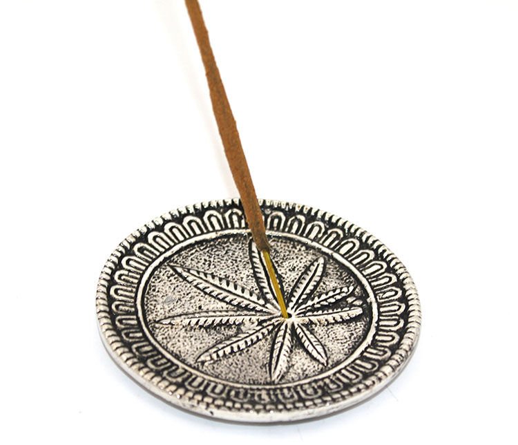 Metal Yuvarlak Tütsülük Model 1 Şık Tasarımlı Fonksiyonel Ürün