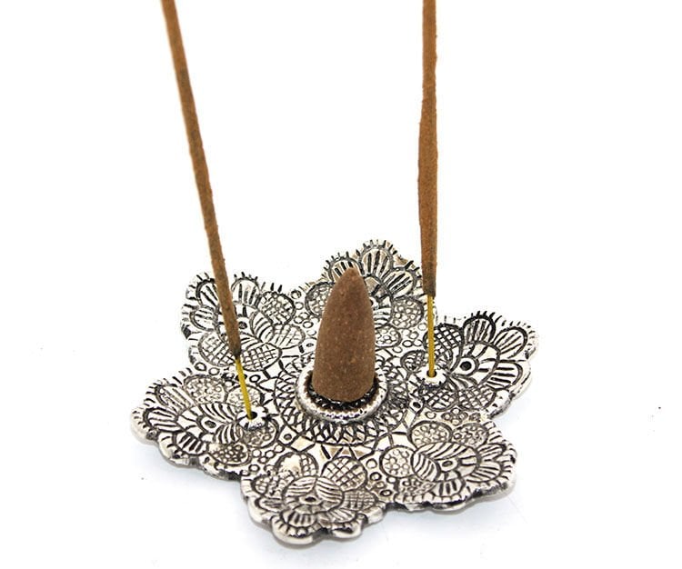 Metal Yuvarlak Tütsülük Model 4 Şık Tasarımlı Fonksiyonel Ürün