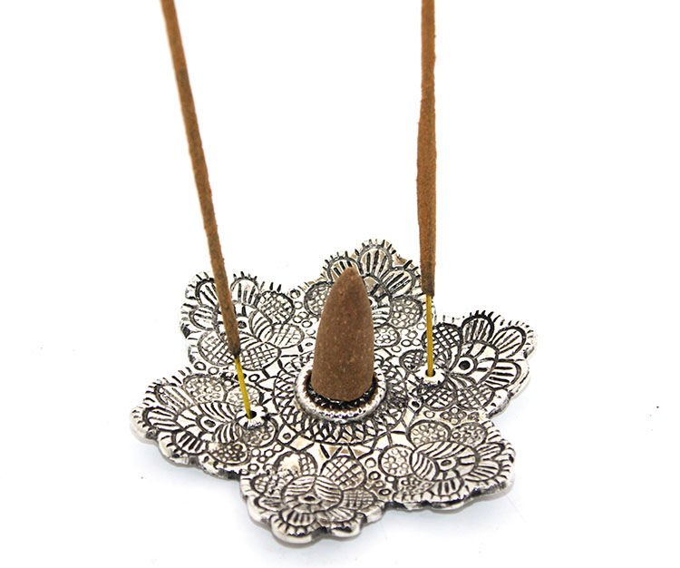 Metal Yuvarlak Tütsülük Model 4 Şık Tasarımlı Fonksiyonel Ürün