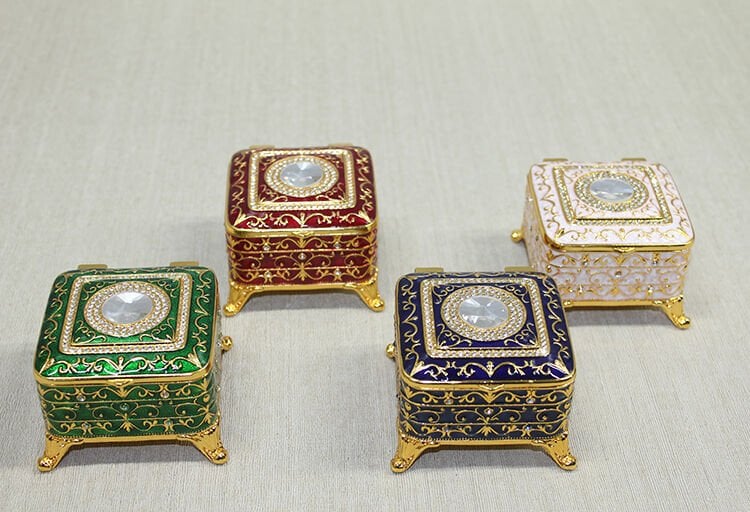 Swarovski Taşlı Kutu Model 5 Şık Tasarımlı Fonksiyonel Ürün