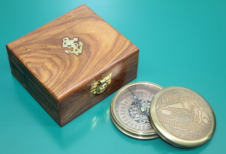 Ahşap Kutulu Pirinç Pusula Şık Tasarımlı Fonksiyonel Ürün