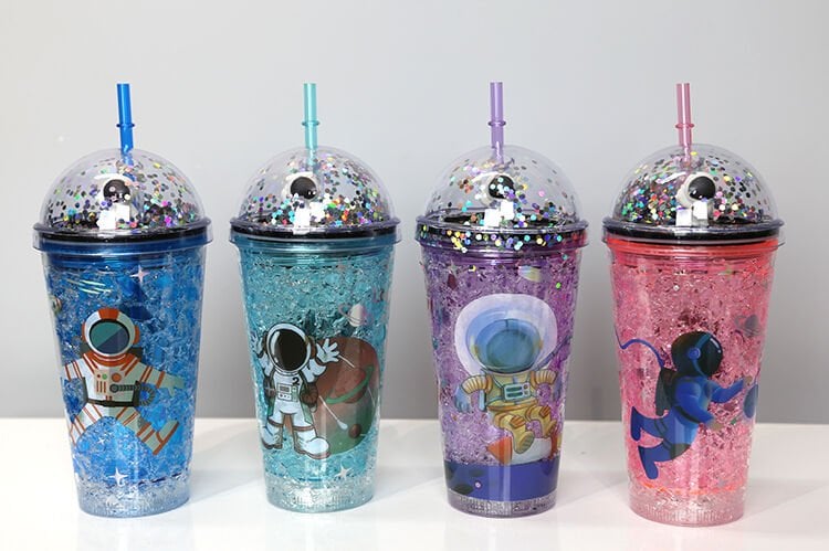 Sevimli Astronot Pipetli Işıklı Pullu Suluk Bardak 400 ml Çok Fonksiyonel Ürün