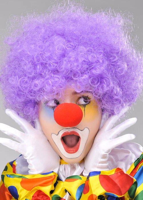 Mor Renk Kıvırcık Bonus Peruk ve Kırmızı Burun Seti Şık Tasarımlı Fonksiyonel Ürün