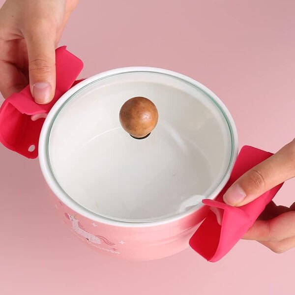 Fiyonk Şeklinde Silikon Tutacak Şık Tasarımlı Fonksiyonel Ürün