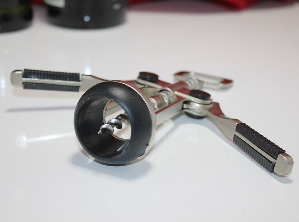 Paslanmaz Çelik Tirbuşon Şarap Açacağı Model 4 Şık Tasarımlı Fonksiyonel Ürün