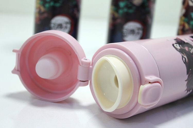 Anime Baskılı Termos Model 3 Şık Tasarımlı Fonksiyonel Ürün