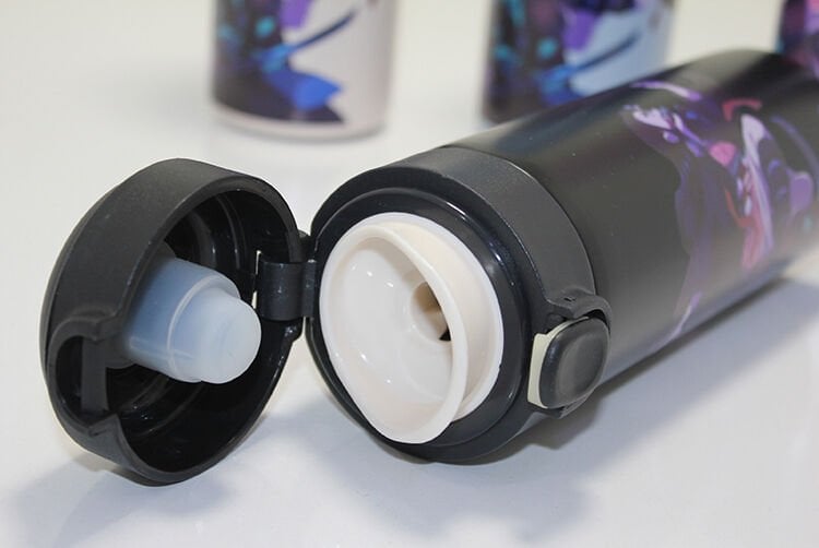 Anime Baskılı Termos Model 4 Şık Tasarımlı Fonksiyonel Ürün