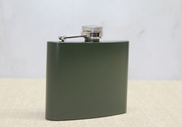 Tekli Haki 5 Oz Matara Şık Tasarımlı Fonksiyonel Ürün