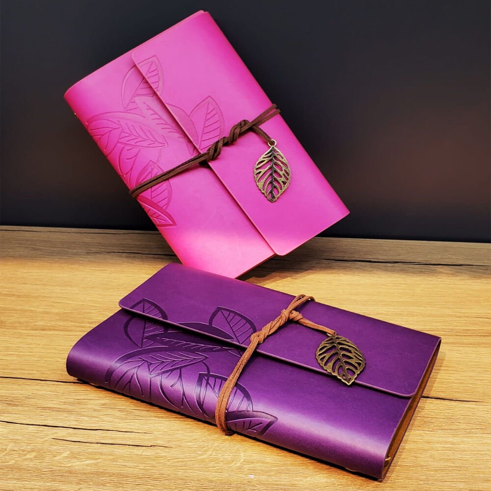 Deri Yaprak Desenli Çizgisiz Defter Şık Tasarımlı Fonksiyonel Ürün