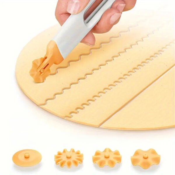 4 Başlıklı Hamur Kesici Şık Tasarımlı Fonksiyonel Ürün