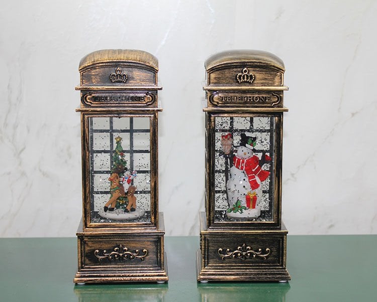 Telefon Kulübesi Tasarımlı Yılbaşı Temalı Işıklı Müzikli Kar Küresi Model 1 Şık Tasarımlı Fonksiyonel Ürün