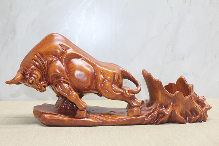 Polyester Boğa Figürü Şaraplık Şık Tasarımlı Fonksiyonel Ürün