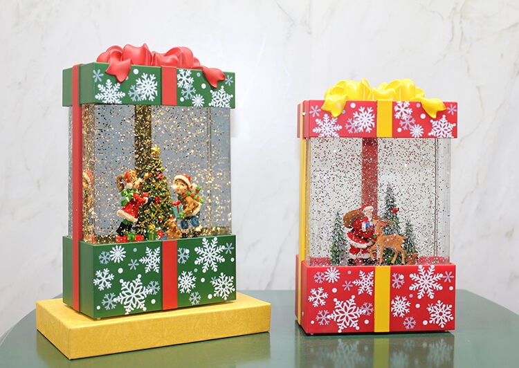 Yılbaşı Temalı Işıklı Müzikli Kar Küresi Hediye Kutusu Tasarımlı Şık Tasarımlı Fonksiyonel Ürün