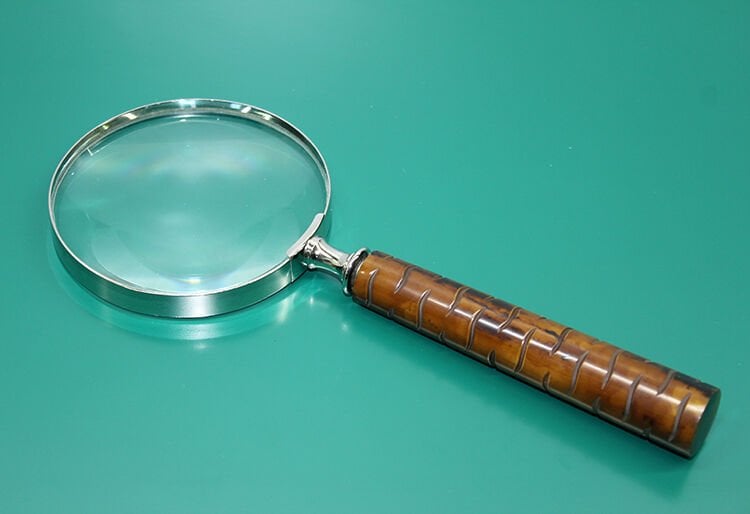 Boynuz Pirinç Büyüteç Model 5 Şık Tasarımlı Fonksiyonel Ürün