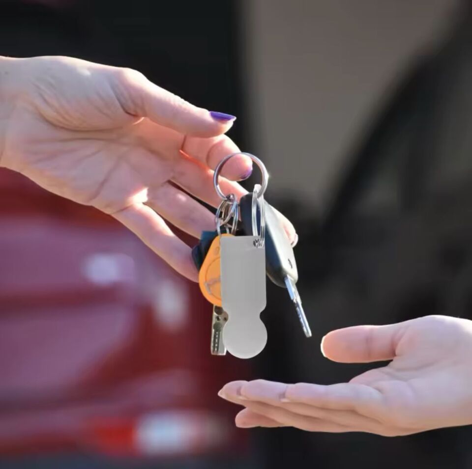Pratik Alışveriş Arabası Anahtarlığı Şık Tasarımlı Fonksiyonel Ürün
