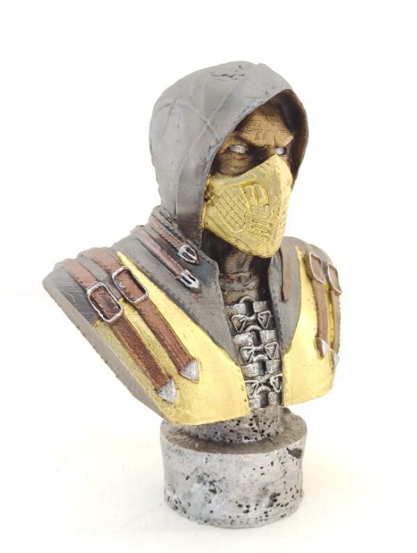 Polyester Scorpion Büst Küçük Boy Şık Tasarımlı Fonksiyonel Ürün