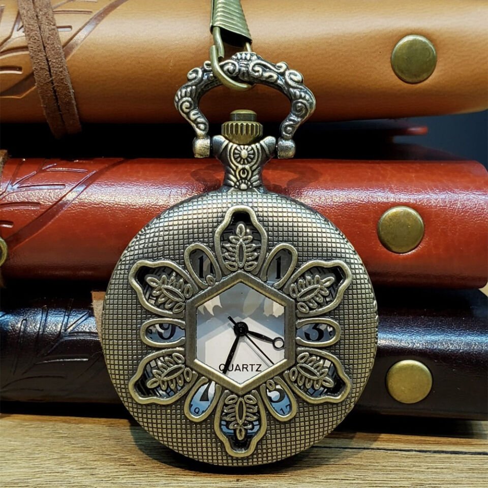 Çiçek Tasarımlı Köstekli Cep Saati Şık Tasarımlı Fonksiyonel Ürün