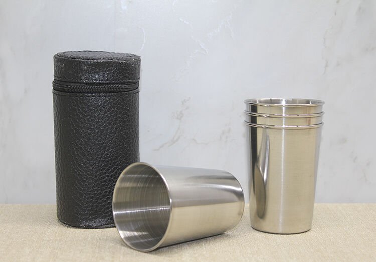 Deri Kılıflı 4'lü Shot Bardak Şık Tasarımlı Fonksiyonel Ürün