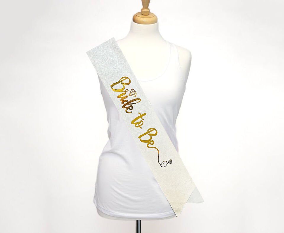 Altın Bride To Be Yazılı Beyaz Kuşak Şık Tasarımlı Fonksiyonel Ürün