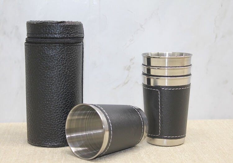 Derili Kılıflı 4'lü Shot Bardak Şık Tasarımlı Fonksiyonel Ürün