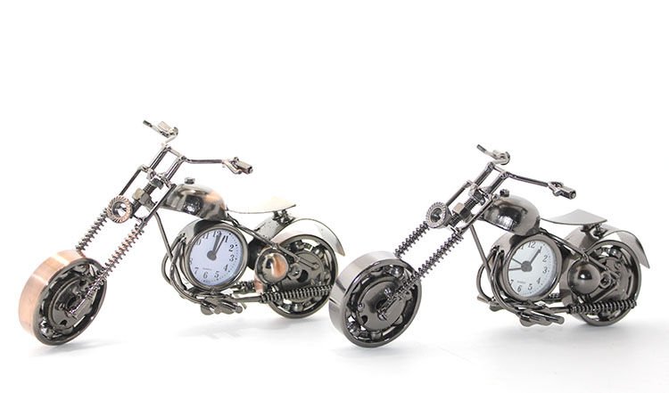 Saatli Metal Motor Model 4 Şık Tasarımlı Fonksiyonel Ürün