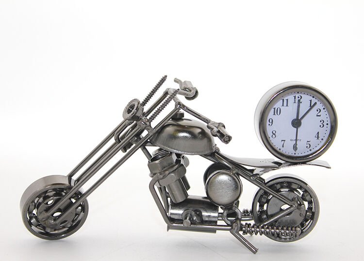 Saatli Metal Motor Model 6 Şık Tasarımlı Fonksiyonel Ürün