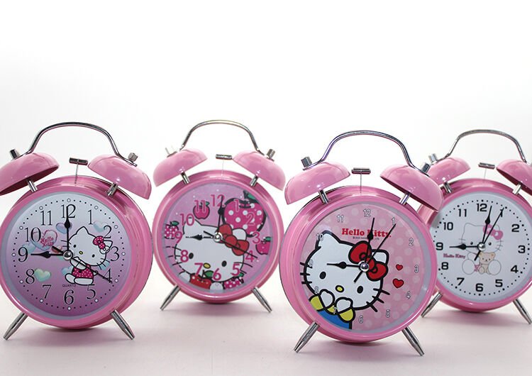 Kuromi, Hello Kitty, Mickey Mouse Masa Üstü Çalar Saat Şık Tasarımlı Fonksiyonel Ürün