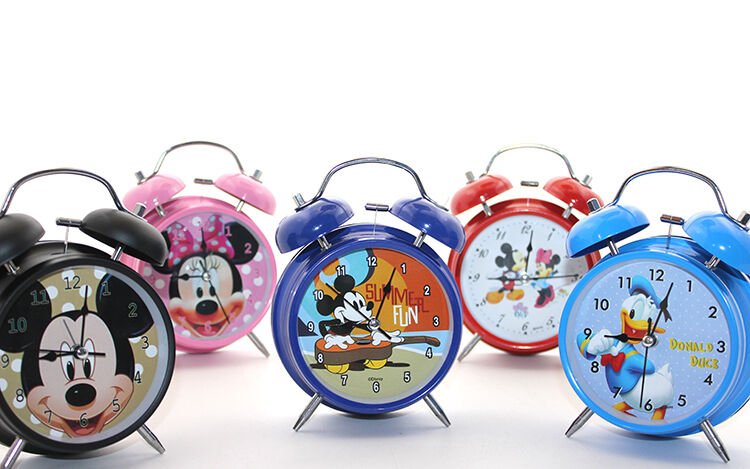 Kuromi, Hello Kitty, Mickey Mouse Masa Üstü Çalar Saat Şık Tasarımlı Fonksiyonel Ürün