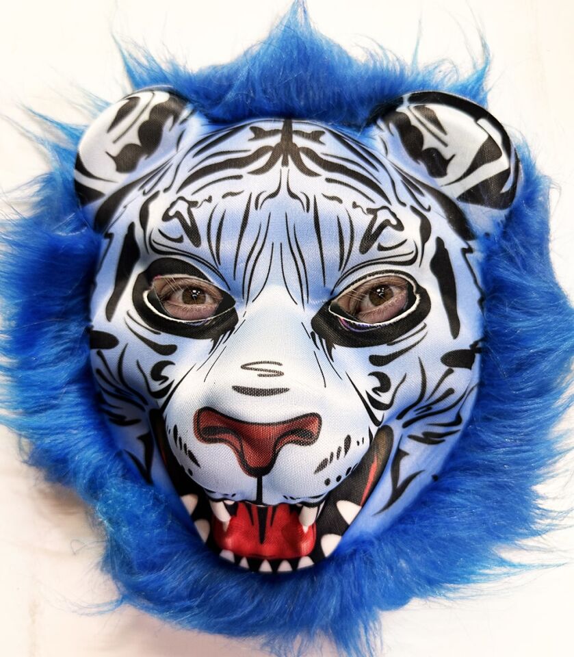 Mavi Saçlı Kaplan Maskesi Kurt Maskesi Mega Peluş 27 No Şık Tasarımlı Fonksiyonel Ürün