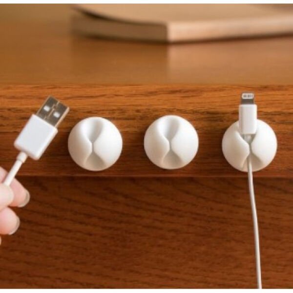 Siyah Beyaz Kablo Sabitleme Klipsi 10'lu Şık Tasarımlı Fonksiyonel Ürün