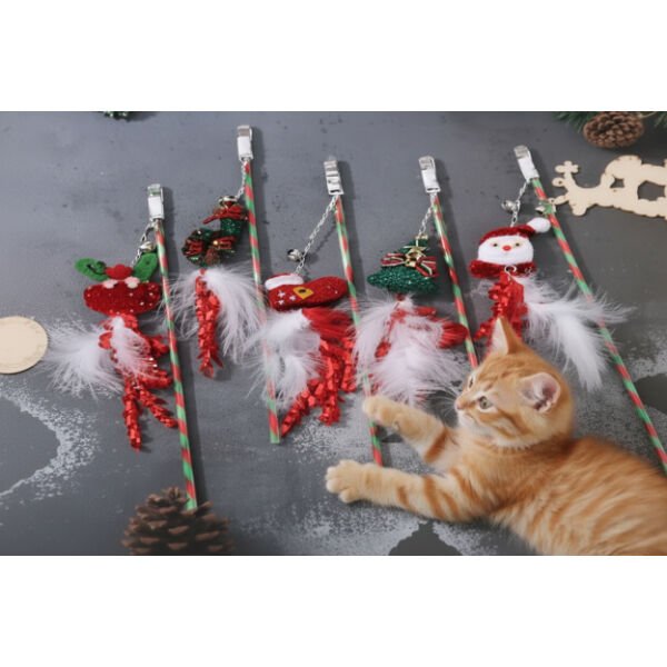 Yılbaşı Temalı Zilli Kedi Oyun Oltası Çok Fonksiyonel Ürün