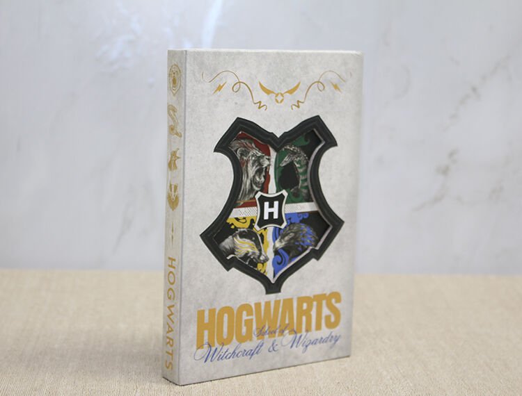 Harry Potter Hogwarts Amblemli Deri Defter Şık Tasarımlı Fonksiyonel Ürün