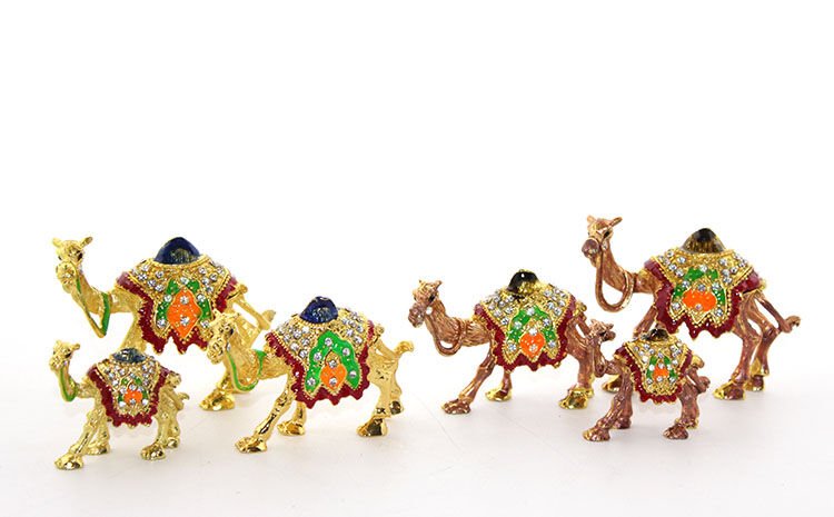 Swarovski Taşlı 3'lü Deve Seti Model 1 Şık Tasarımlı Fonksiyonel Ürün