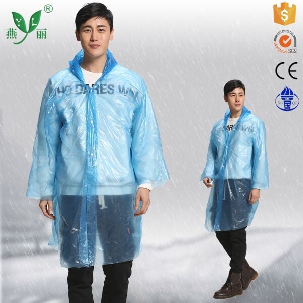 İnce Şeffaf Yağmurluk Şık Tasarımlı Fonksiyonel Ürün