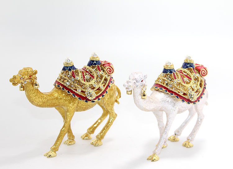 Swarovski Taşlı Tekli Deve Figürü Model 8 Şık Tasarımlı Fonksiyonel Ürün